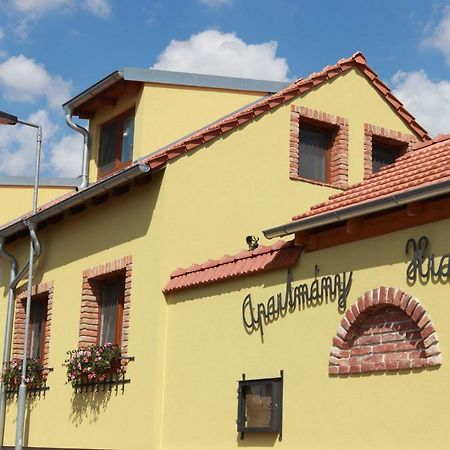 Apartmany Hradiste Зноймо Екстер'єр фото